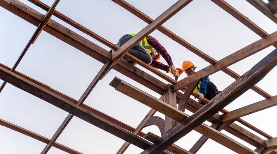 Professional gutter cleaning in Rumney, NH